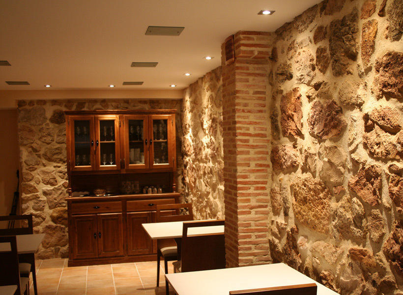 Hostal Restaurante La Muralla Oña Buitenkant foto